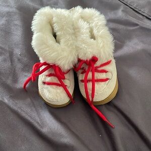 Baby Gap Cozy Faux Fur Booties